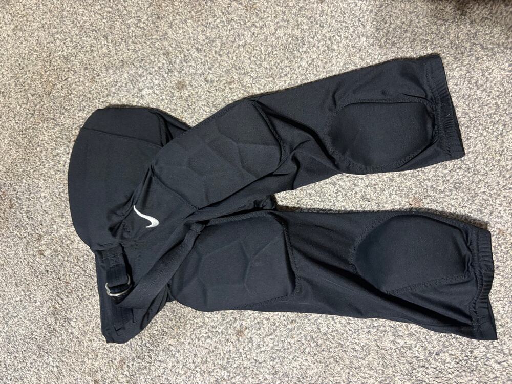 Nike youth medium football pads